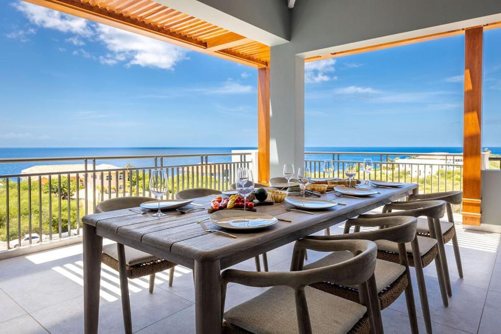 Coral Estate Ocean View Apartments Виллемстад Экстерьер фото