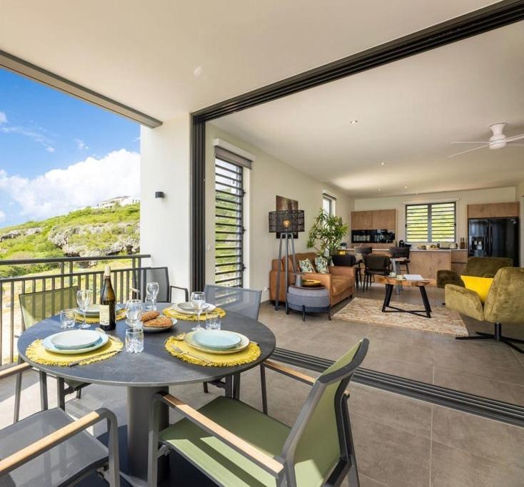 Coral Estate Ocean View Apartments Виллемстад Экстерьер фото