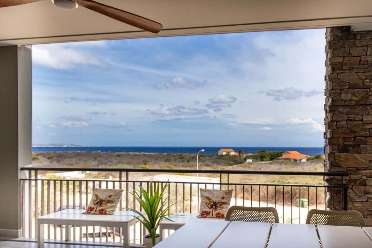 Coral Estate Ocean View Apartments Виллемстад Экстерьер фото